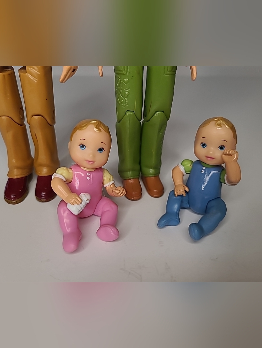 Fisher Price Loving Family Figures Mom Dad Baby Boy Girl Dollhouse Replacement - Picture 4 of 5